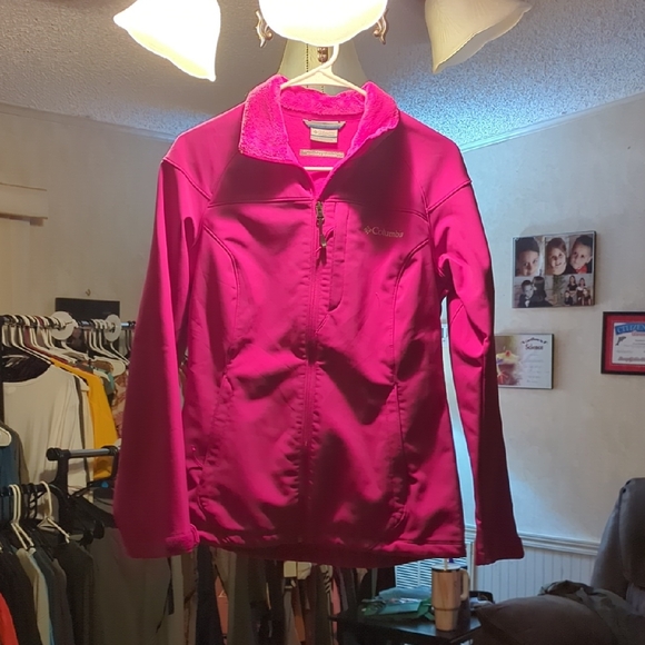 Columbia Women's Bright Pink Ski Jacket - Picture 1 of 3